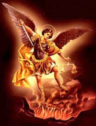 Szent Mihály Főangyal, a mennyei seregek vezére. Aki legyőzte a mennyben a Sátánt. A Földön is esélyes a sikerre - teljesen Jézusé.